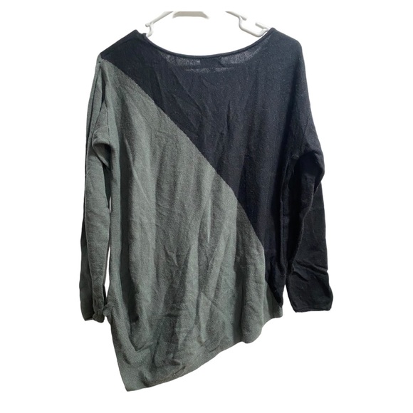 The Limited Black and Green Sweater size Medium,‎ wool blend - Picture 4 of 6